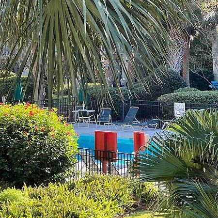Spacious, Cozy Villa W/Parking In Coligny Villas ヒルトンヘッドアイランド エクステリア 写真