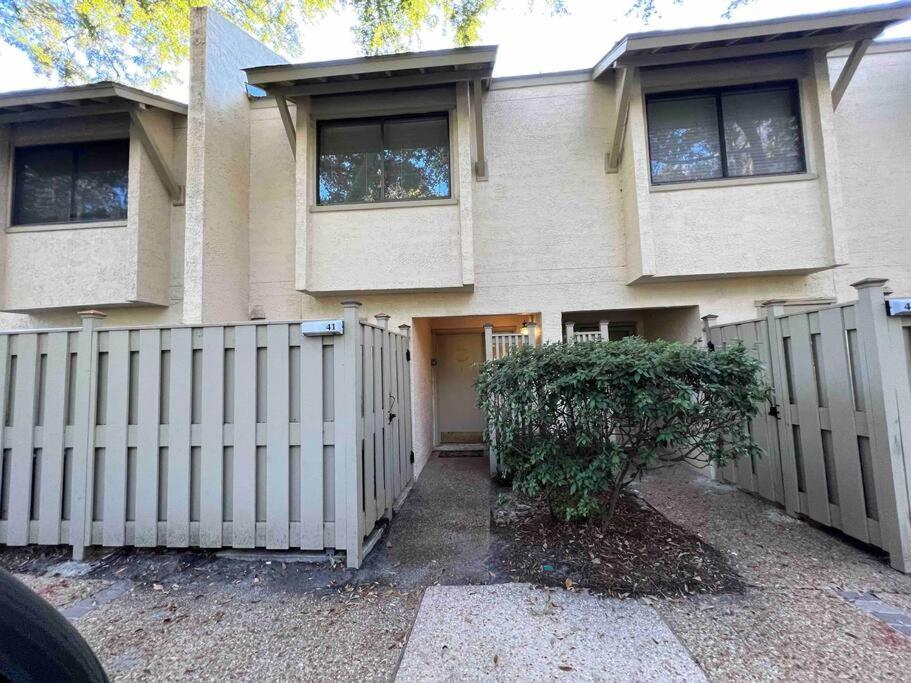 Spacious, Cozy Villa W/Parking In Coligny Villas ヒルトンヘッドアイランド エクステリア 写真