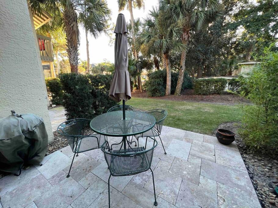 Spacious, Cozy Villa W/Parking In Coligny Villas ヒルトンヘッドアイランド エクステリア 写真