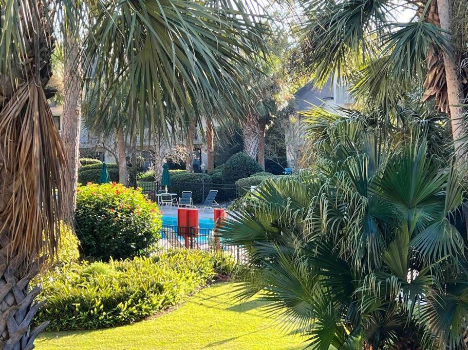 Spacious, Cozy Villa W/Parking In Coligny Villas ヒルトンヘッドアイランド エクステリア 写真